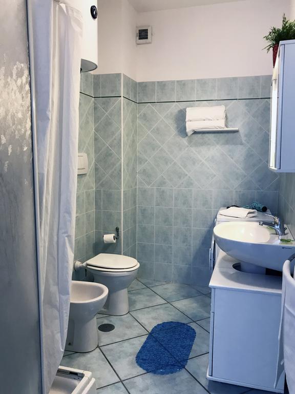 Residence Marconi Terracina Buitenkant foto