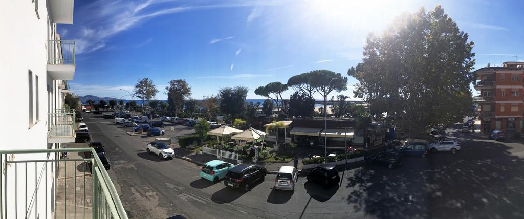 Residence Marconi Terracina Buitenkant foto